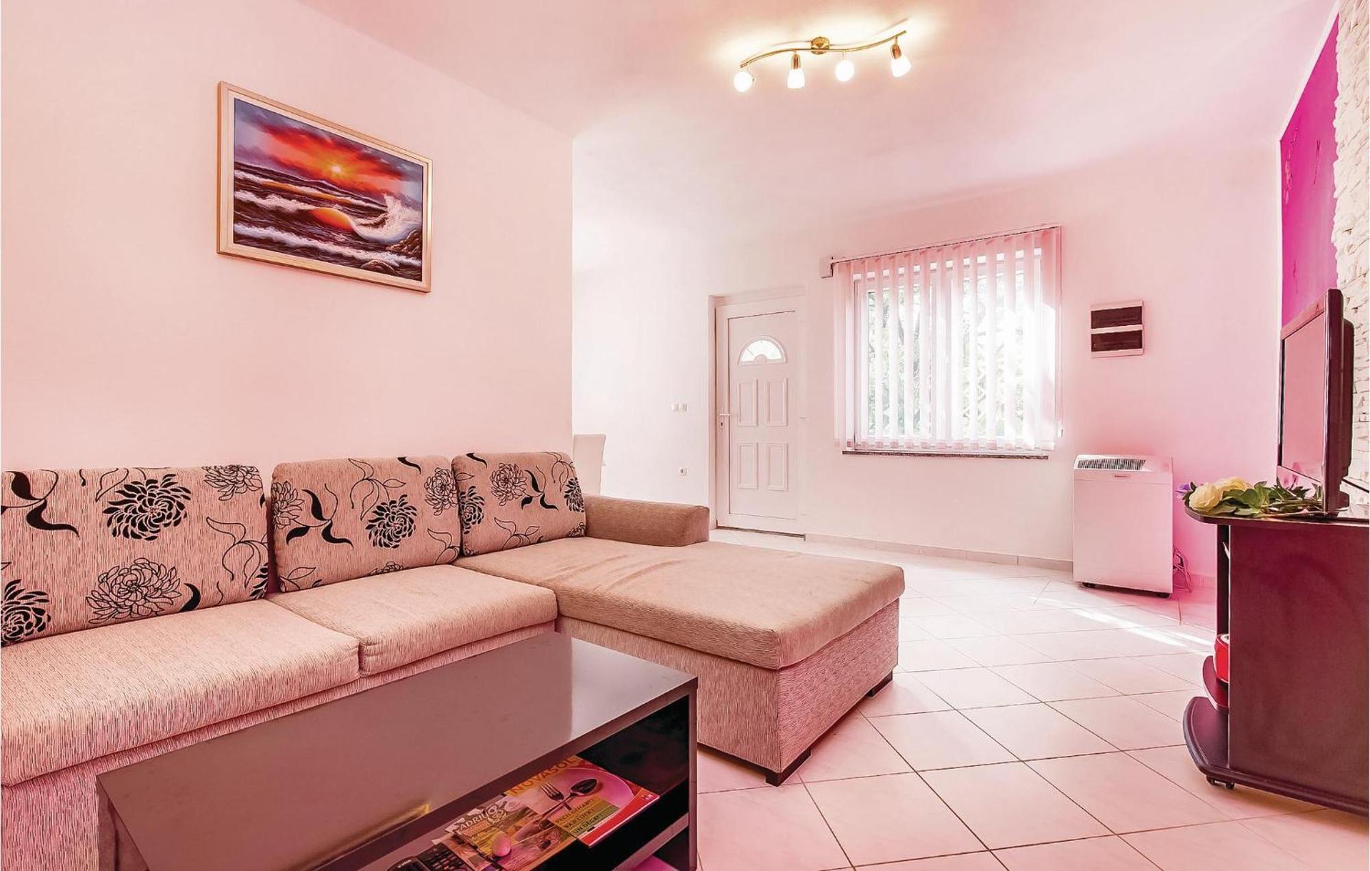 Awesome Apartment In Dobrinj With Wifi المظهر الخارجي الصورة