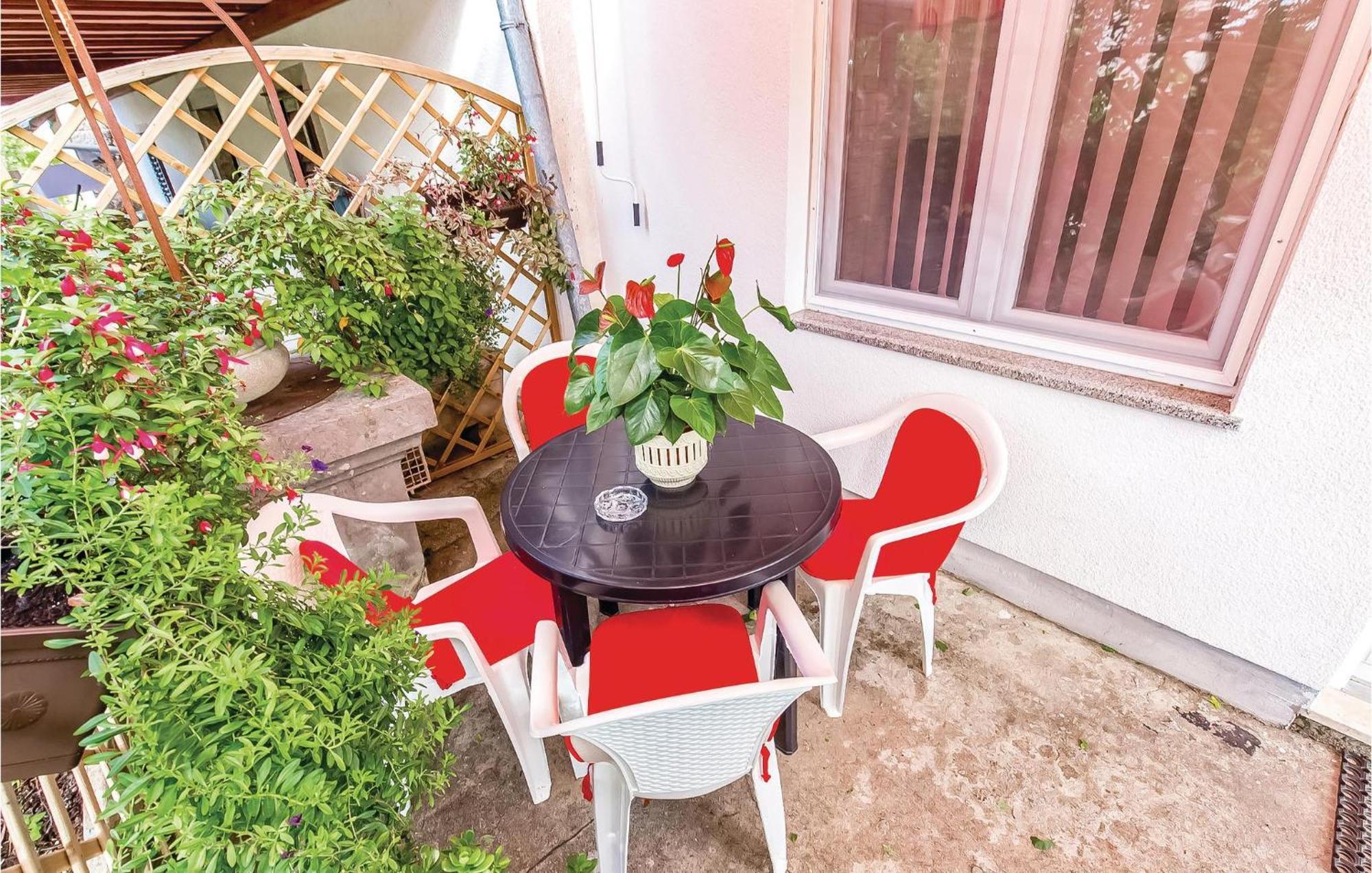 Awesome Apartment In Dobrinj With Wifi المظهر الخارجي الصورة